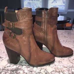 FRYE boots. Very good condition. Size 10